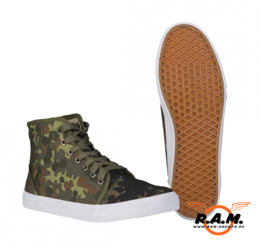 stylische Army Sneakers in Flecktarn