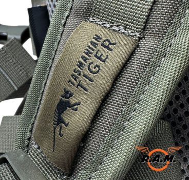 Tasmanian Tiger Essential Pack L, MKII, Rucksack in "IRR stone grey olive" (15L)
