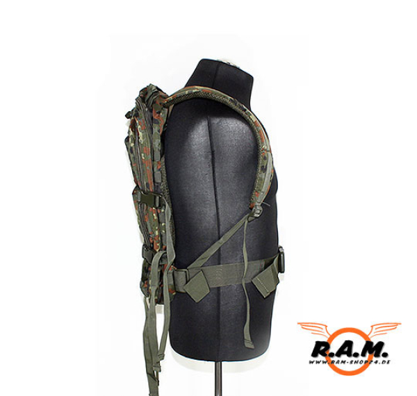 Taktischer Rucksack in Flecktarn BIG-Version